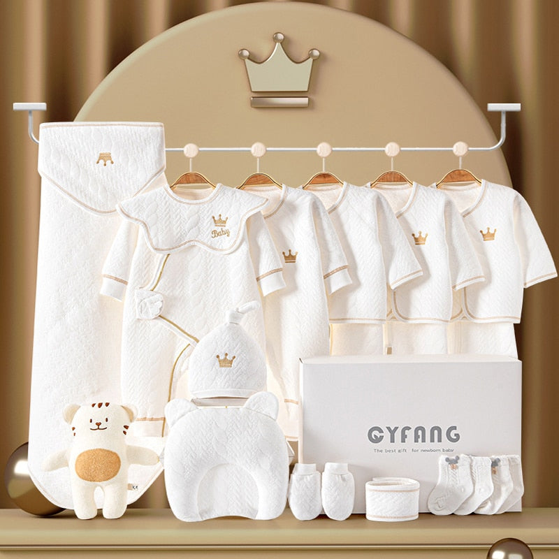 15/17/18/20 - Piece Royal Newborn Set