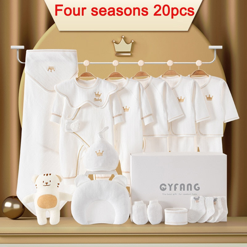 15/17/18/20 - Piece Royal Newborn Set